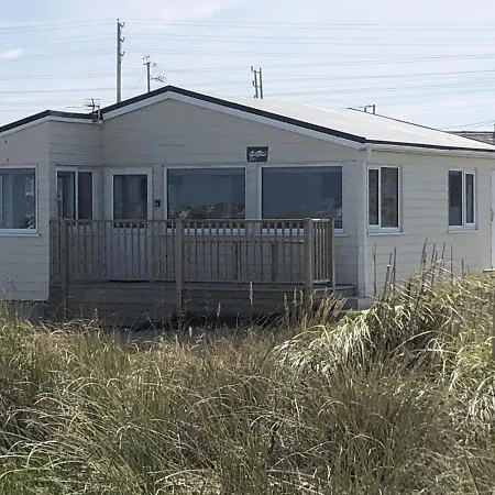 D38 Miramar, Riviere Towans Holiday home